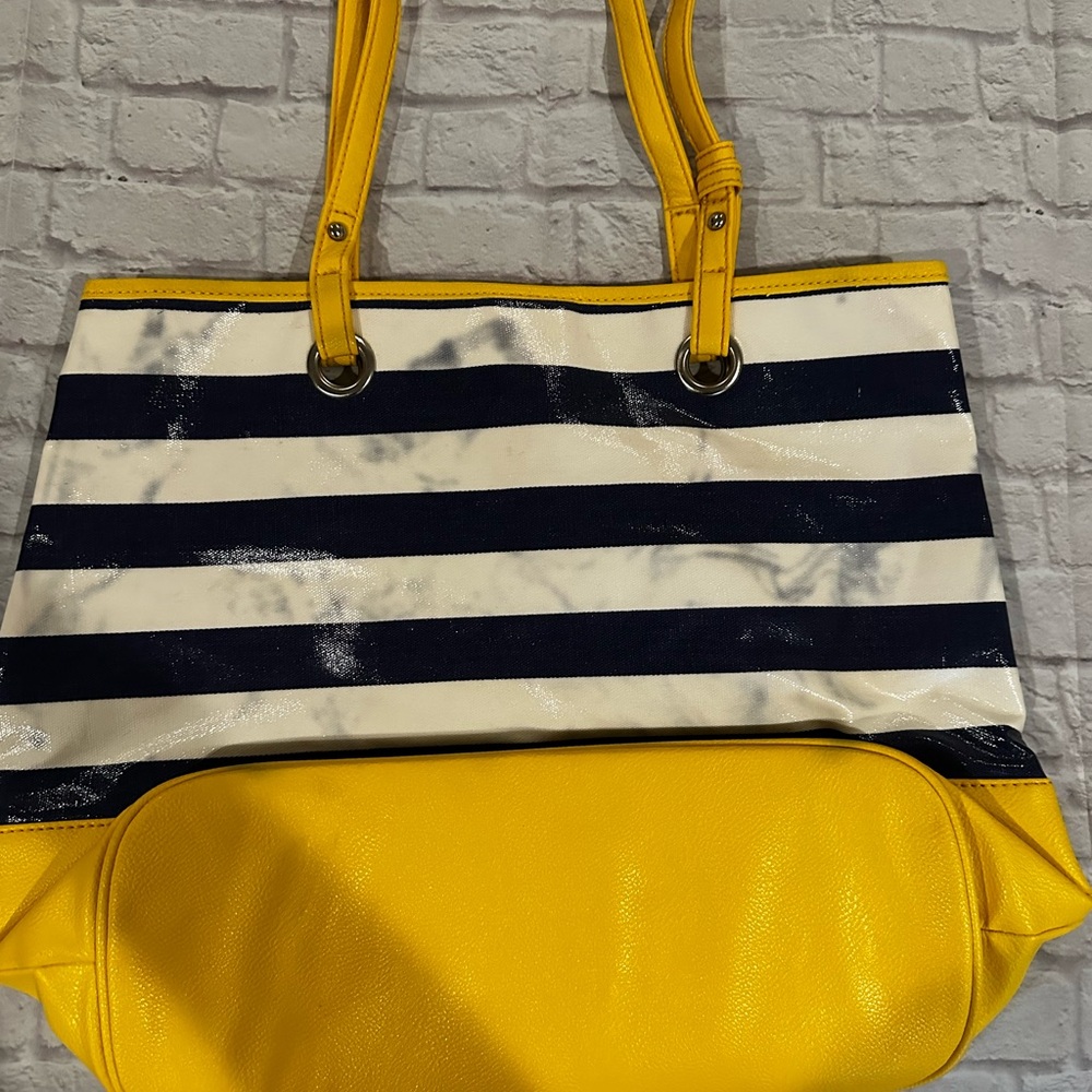 nine west handbag with pouch for beach